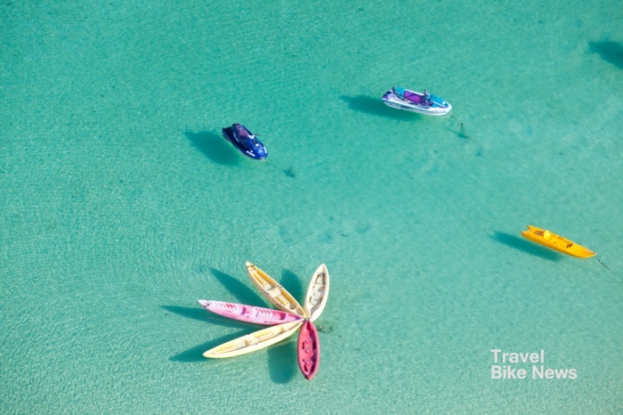마리아나군도에 흩뿌려진 15개의 아름다운 섬 중 최남단에 위치한 휴양섬, 괌