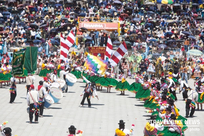브라질 리우 카니발, 볼리비아 오루로 카니발과 함께 남미에서 꼭 봐야 할 축제로 꼽히는 페루 칸델라리아 축제. 사진 제공/ 페루 관광청