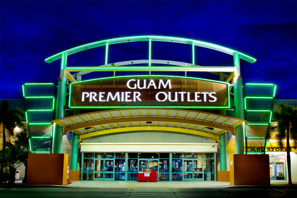 괌 프리미어 아울렛은 괌 최대 규모의 아울렛 매장으로 한국 관광객들에게 가장 인기 있는 쇼핑몰 중 하나이며 주로 GPO라고 불린다. 사진/ 괌정부관광청