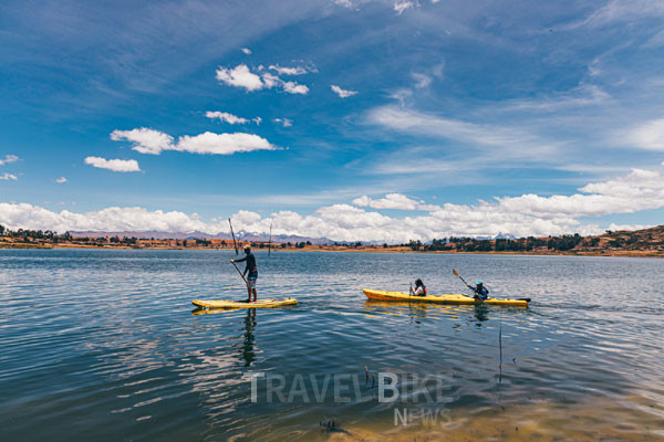 역사와 유적지만 둘러보는 여행에 지쳐 쉬어가는 여행을 찾는다면 피우라이 호수의 카약 체험을 추천한다. 사진/ 페루관광청