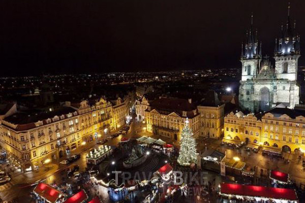 체코의 수도 프라하는 12월이 되면 크리스마스 마켓을 체험하고자 방문하는 여행객들로 활기에 찬 곳이었다. 사진/ 체코관광청