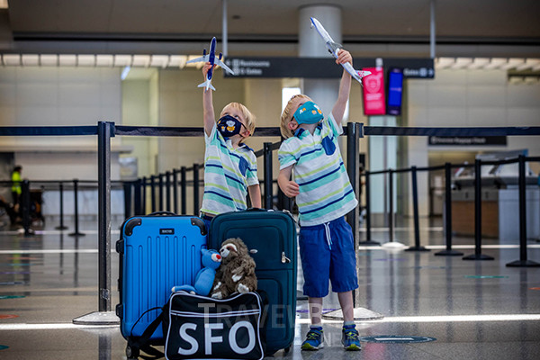 샌프란시스코 국제공항은 공항 출입국 이용객을 대상으로 코로나19 백신을 무료로 접종한다고 최근 밝혔다. 사진/ 샌프란시스코 국제공항