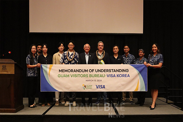 괌정부관광청과 Visa는 이번 업무 협약을 바탕으로 괌 여행객을 위한 Visa 전용 리워드 프로그램을 개발해 더 많은 한국인 관광객 및 고객 유치를 위해 협력할 예정이다. 사진/괌정부관광청