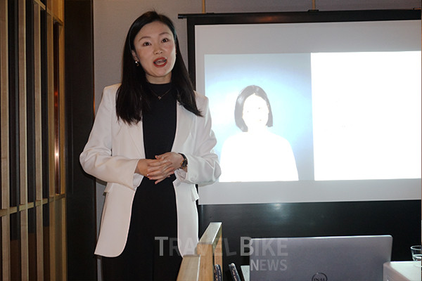 세계 최대 규모의 보스 아울렛으로 쇼퍼들 사이에서 유명한 아울렛시티 메칭엔의 동주 리우 (Dongzhu Liu) 아시아 마켓 비즈니스 개발 매니저가 한국을 방문해 기자간담회를 열었다. 사진/김효설 기자