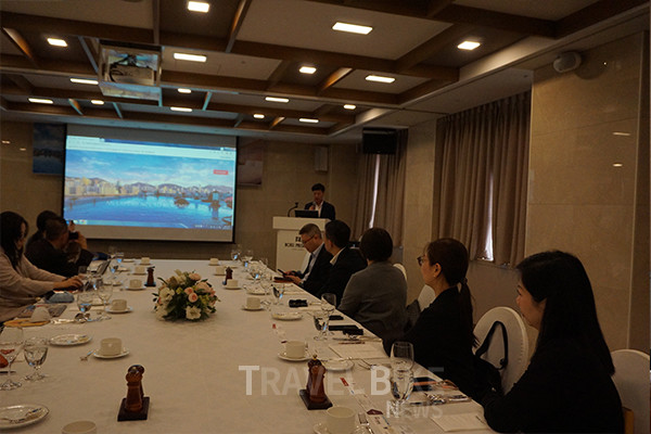 지난 6월 11일 오후 서울 중구 프레지던트호텔에서 여행 전문기자단을 대상으로 ‘하버 플라자 호텔 앤 리조트 그룹’의 5개 호텔이 참여한 가운데 ‘미디어 라운드 테이블’을 진행했다. 사진/김효설 기자