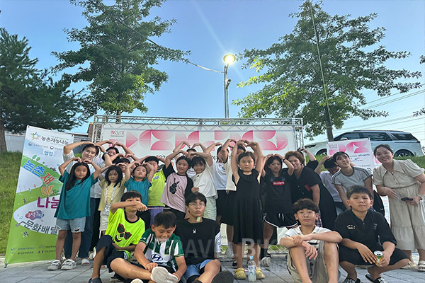 참여하는 지역 주민들은▲캘리 여름 부채 만들기, ▲목공 방향제 꽂이 만들기, ▲미니 테이블과 미니 가방 전사 작업 체험 등 다양한 활동을 경험할 수 있다. 사진/전북특별자치도문화관광재단