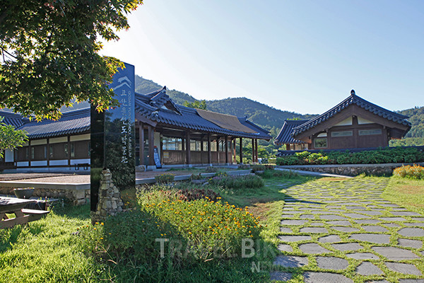 해남을 대표하는 인물, 고산 윤선도의 유적지는 비자림과 고산윤선도유물전시관만으로 충분히 다녀올 만하다. 사진/한국관광공사