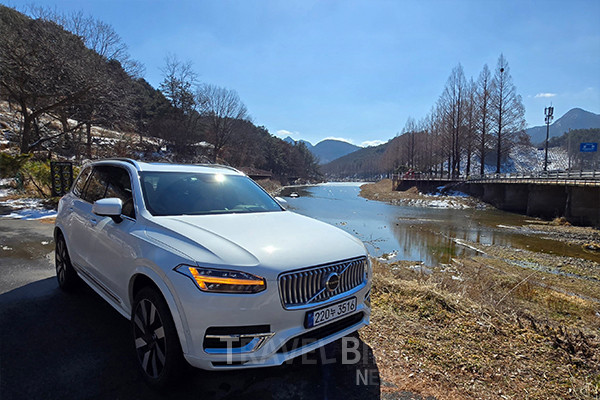 이번 순창 여행에 함께한 XC90은 안전을 추구하는 볼보자동차가 만든 플래그십 모델로 넓은 실내공간과 안전성으로 주말 가족여행의 동반자로서 제격인 패밀리 SUV이다. 사진/김효설 기자