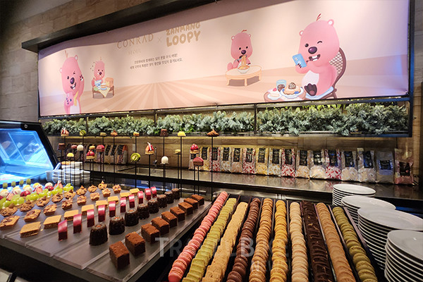 파티세리(Pâtisserie)는 매장에서 직접 만든 고급 디저트 메뉴를 갖춘 독립적인 공간으로 운영된다. 사진/김효설 기자