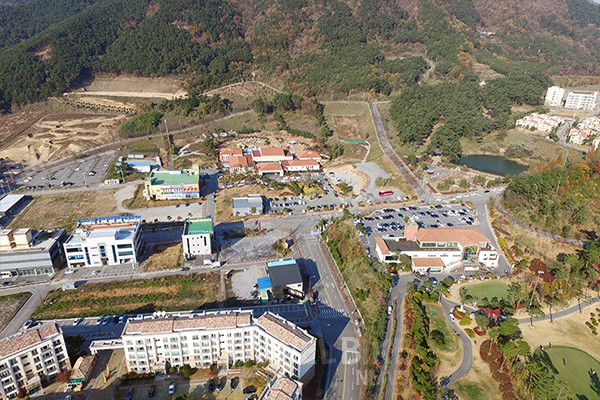 고창웰파크시티가 지난 10일, 문화체육관광부에서 선정한 ‘2025년 우수 웰니스 관광지’에 신규로 선정되면서, 전북은 총 6개의 우수 웰니스 관광지를 전북의 보유하게 됐다. 사진/고창웰파크시티