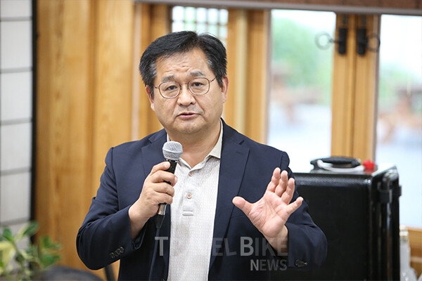 장 부시장은 지방 소멸 대응책으로 청년 유입과 인구정책을 최우선 과제로 꼽았다. 사진/김효설 기자