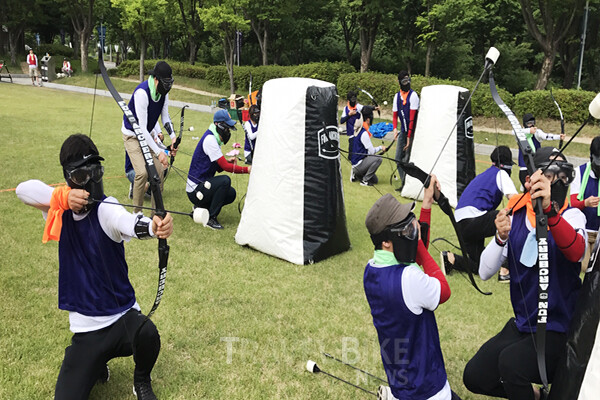 오는 10월 말 열리는 ‘예천활축제'는 체험형 테마 축제로 필드아처리, 활 서바이벌 등 다양한 체험프로그램으로 진행된다. 사진/예천군
