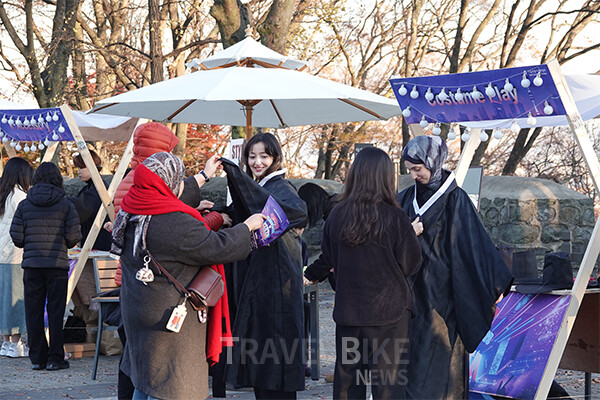 서울관광의 현재와 미래를 한자리에서 보여주는 도시형 축제 ‘2025 서울관광 ON Festa’가 지난 11월 14일 남산 팔각정 일대에서 성황리에 막을 내렸다. 사진/서울특별시관광협회