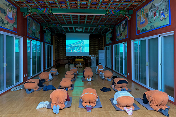 충남 공주의 마곡사는 사색과 성찰의 시간을 제공하는 대표적인 리셋 여행지다. 사진/마곡사