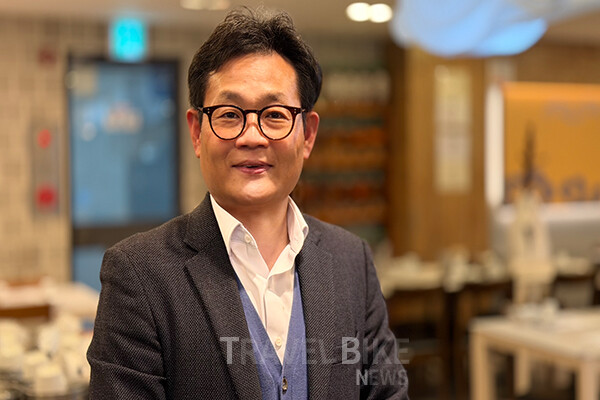임 전 대표는 인터뷰를 마치며 “관광은 주민, 관광객, 사업자가 함께 웃어야 지속됩니다. 한쪽만 이익 보는 구조는 오래 가지 않습니다.”라고  ‘관광의 본질’을 다시 강조했다. 사진/김효설 기