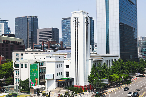 서울시의회 국민의힘 대변인 채수지는 4월 1일 논평을 통해 정 후보의 멕시코 출장 일정 중 칸쿤 체류를 ‘외유성 바캉스’로 규정하며 강하게 문제를 제기했다. 사진/서울시의
