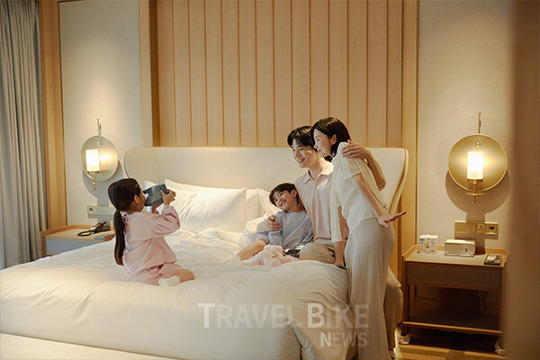 JW 메리어트 제주 리조트 & 스파는 주중 투숙객을 겨냥한 ‘주중 에디션: 스위트 & 레지던스’ 패키지를 선보이며 프리미엄 시장 공략에 나섰다. 사진/JW 메리어트 제주 리조트 & 스파