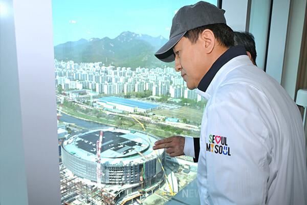오세훈 서울시장이 ‘다시, 강북전성시대’의 핵심 거점인 창동 일대를 찾아 문화·교통·산업이 결합된 미래 도시 구상을 직접 점검했다. 사진/서울시