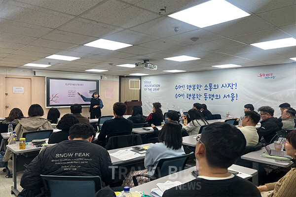 한국관광협회중앙회가 ‘열린 여행주간’을 계기로 투어케어 운영 확대와 고령자 여행 지원, 무장애 관광상품 검증 등을 본격 추진하면서 관광업계 전반에 변화 움직임이 나타나고 있다. 사진/한국관광협회중앙회