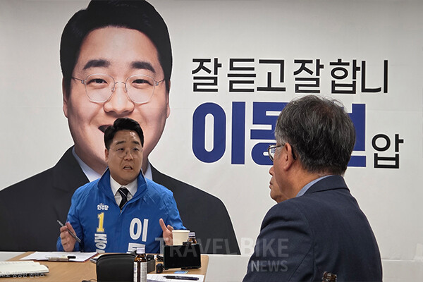 이날 간담회에서는 이 후보는 자신의 정치 입문 배경도 솔직하게 털어놨다. 사진/김효설 기자