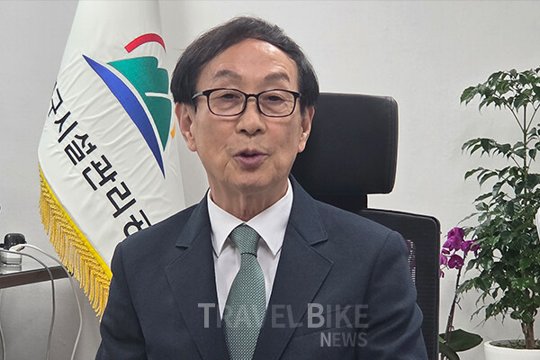 김 이사장은 “산업안전보건법과 중대재해처벌법 강화 이후 공공기관 책임은 과거보다 훨씬 무거워졌다”며 “특히 도봉구는 상대적으로 노후 시설 비중이 높아 안전사고 가능성에 더욱 민감할 수밖에 없다”고 설명했다. 사진/김효설 기자